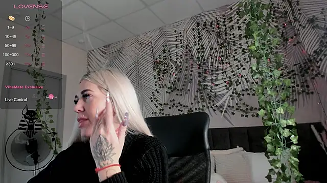 Snapshot of Kira_Key chatting on 01.09.26 Kira Key online show from 01.09.26