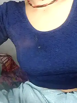 Snapshot of Hut_rotu_cute chatting on 09.18.25 Hut rotu cute online show from 09.18.25