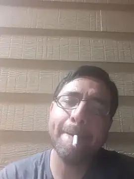 Snapshot of Gearsuit chatting on 09.25.25 Gearsuit online show from 09.25.25