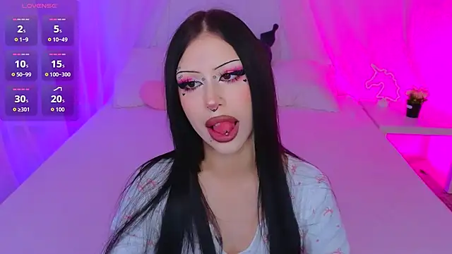 venomeowww   online show from 11.04.25