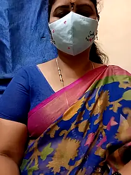 Snapshot of sushma26 chatting on 04.22.26 sushma26 online show from 04.22.26