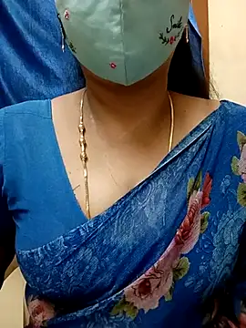 Snapshot of sushma26 chatting on 06.15.26 sushma26 online show from 06.15.26