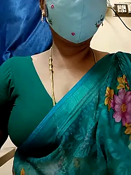 Snapshot of sushma26 chatting on 07.26.26 sushma26 online show from 07.26.26