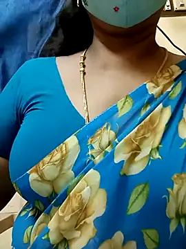 Snapshot of sushma26 chatting on 07.28.26 sushma26 online show from 07.28.26