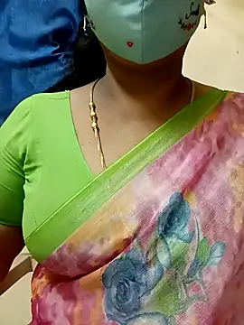 Snapshot of sushma26 chatting on 08.03.26 sushma26 online show from 08.03.26