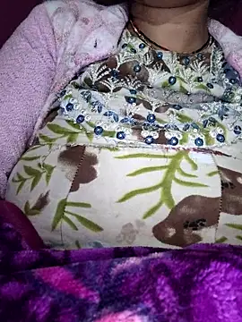 Snapshot of CUTGIRL76 chatting on 12.22.25 CUTGIRL76 online show from 12.22.25