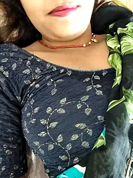 Snapshot of AnanyaKapoor89 chatting on 09.21.25 AnanyaKapoor89 online show from 09.21.25