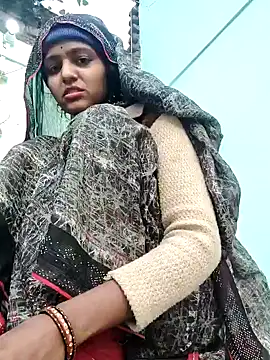 Snapshot of AnanyaKapoor89 chatting on 11.27.25 AnanyaKapoor89 online show from 11.27.25