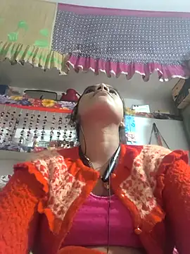 Snapshot of Setty54 chatting on 11.22.25 Setty54 online show from 11.22.25