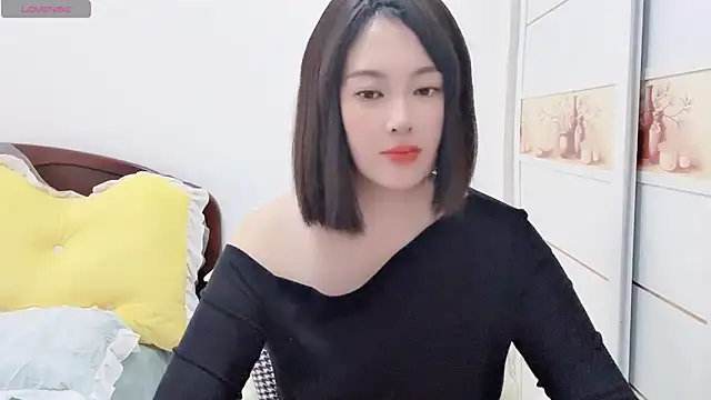 Snapshot of FeilL2t chatting on 11.02.25 FeilL2t online show from 11.02.25