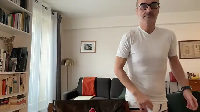 Milkywaymen online show from 02.12.26