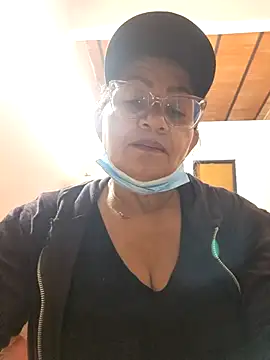 Snapshot of Vickysweeeettt chatting on 04.05.26 Vickysweeeettt online show from 04.05.26