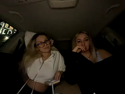 DivineDesireDuo online show from 11.25.25