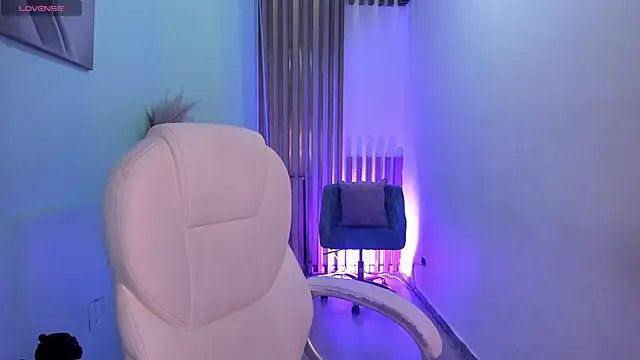 Snapshot of PauliinaBelle_ chatting on 01.17.26 PauliinaBelle online show from 01.17.26