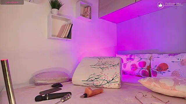 Melifluaa online show from 04.18.26