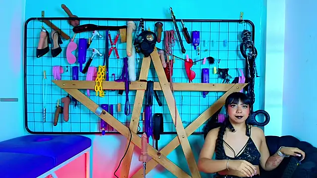 Mrmia bdsm extreme online show from 12.03.25