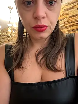 Snapshot of ladywithbigass chatting on 09.26.25 ladywithbigass online show from 09.26.25