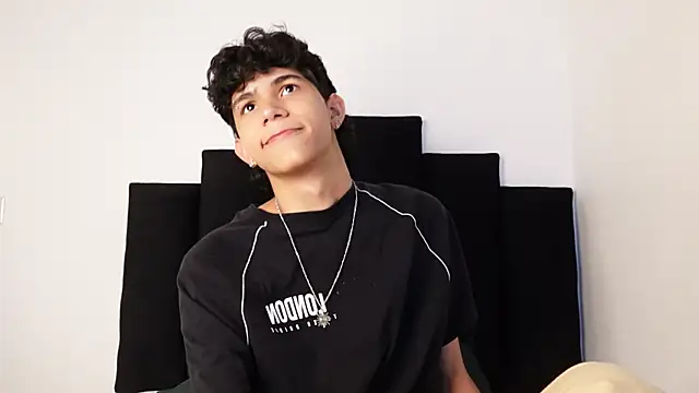 alexmark  online show from 09.24.25