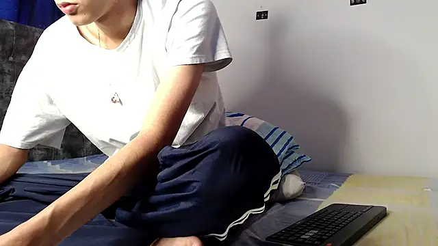 alexmark  online show from 04.23.26