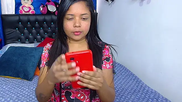 Snapshot of melikaronit2 chatting on 09.30.25 melikaronit2 online show from 09.30.25