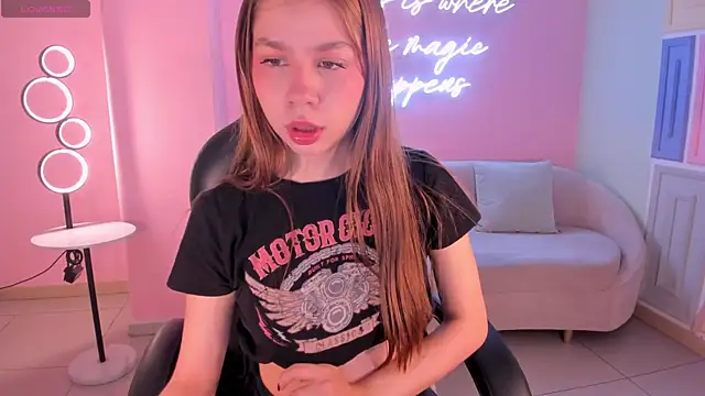 TiffannySins online show from 01.14.26