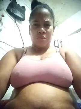 Snapshot of Big_ass_submissive chatting on 12.02.25 Big ass submissive online show from 12.02.25