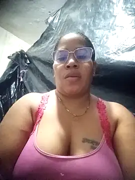 Snapshot of Big_ass_submissive chatting on 12.16.25 Big ass submissive online show from 12.16.25