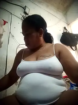 Snapshot of Big_ass_submissive chatting on 12.20.25 Big ass submissive online show from 12.20.25