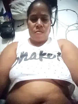 Snapshot of Big_ass_submissive chatting on 12.21.25 Big ass submissive online show from 12.21.25