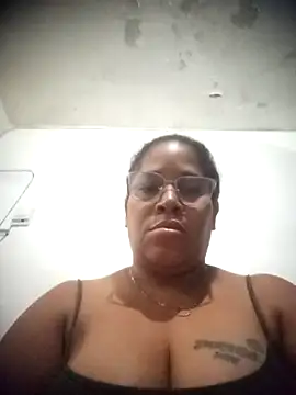 Snapshot of Big_ass_submissive chatting on 02.02.26 Big ass submissive online show from 02.02.26