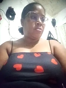 Snapshot of Big_ass_submissive chatting on 02.05.26 Big ass submissive online show from 02.05.26