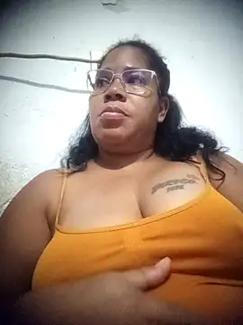 Snapshot of Big_ass_submissive chatting on 03.06.26 Big ass submissive online show from 03.06.26