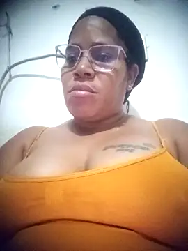 Snapshot of Big_ass_submissive chatting on 03.18.26 Big ass submissive online show from 03.18.26