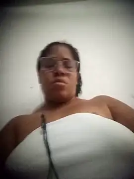 Snapshot of Big_ass_submissive chatting on 03.27.26 Big ass submissive online show from 03.27.26