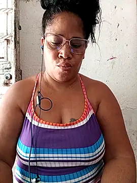 Snapshot of Big_ass_submissive chatting on 04.01.26 Big ass submissive online show from 04.01.26