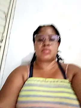 Snapshot of Big_ass_submissive chatting on 04.10.26 Big ass submissive online show from 04.10.26