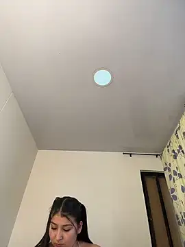 evelyn 1702 online show from 02.18.26