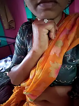 Snapshot of Monika_thakurr chatting on 04.20.26 Monika thakurr online show from 04.20.26