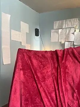 Snapshot of Canneela chatting on 11.20.25 Canneela online show from 11.20.25