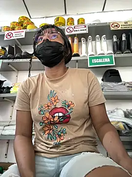 Snapshot of Kyra__Rose chatting on 01.17.26 Kyra Rose online show from 01.17.26