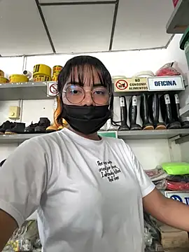 Snapshot of Kyra__Rose chatting on 01.19.26 Kyra Rose online show from 01.19.26