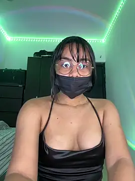 Snapshot of Kyra__Rose chatting on 02.08.26 Kyra Rose online show from 02.08.26