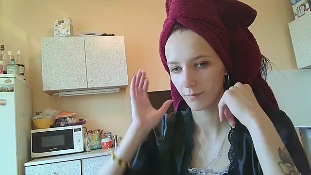 Lucy Divine online show from 09.12.25