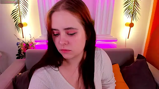 Snapshot of Alis_Platt chatting on 03.08.26 Alis Platt online show from 03.08.26