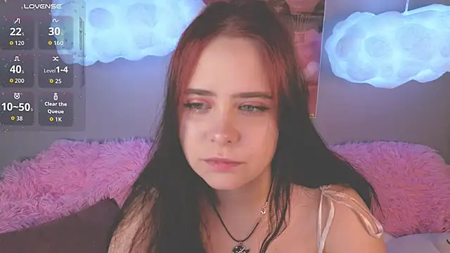 Snapshot of Alis_Platt chatting on 04.07.26 Alis Platt online show from 04.07.26