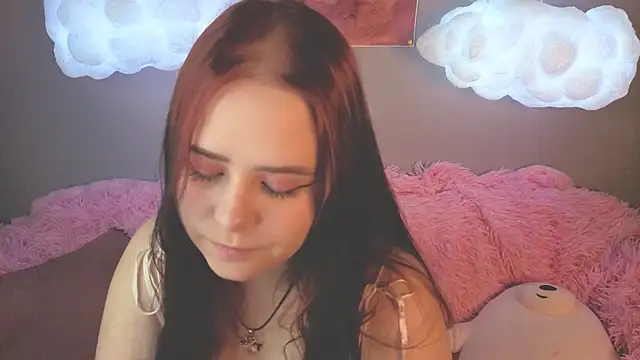 Snapshot of Alis_Platt chatting on 04.10.26 Alis Platt online show from 04.10.26