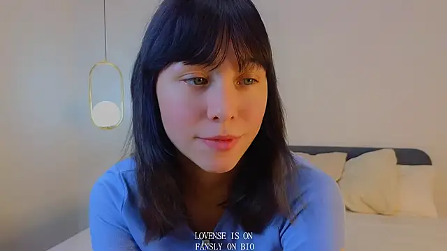 Snapshot of BritniBers chatting on 11.13.25 BritniBers online show from 11.13.25