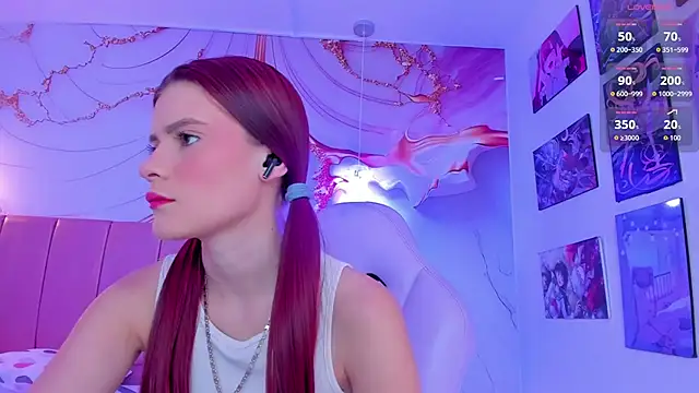 Snapshot of EvaKalifa chatting on 09.17.25 EvaKalifa online show from 09.17.25