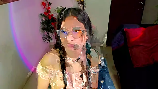 Snapshot of Krysten_Riter chatting on 09.17.25 Krysten Riter online show from 09.17.25