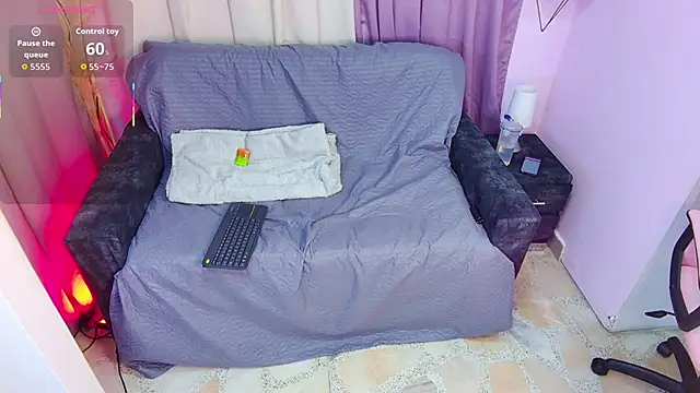 DaniniAnderson online show from 10.15.25